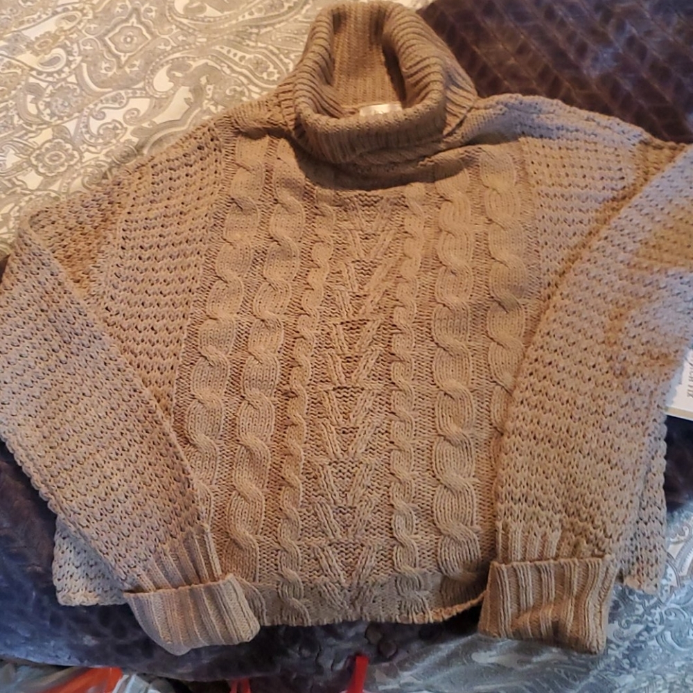 Sweater short